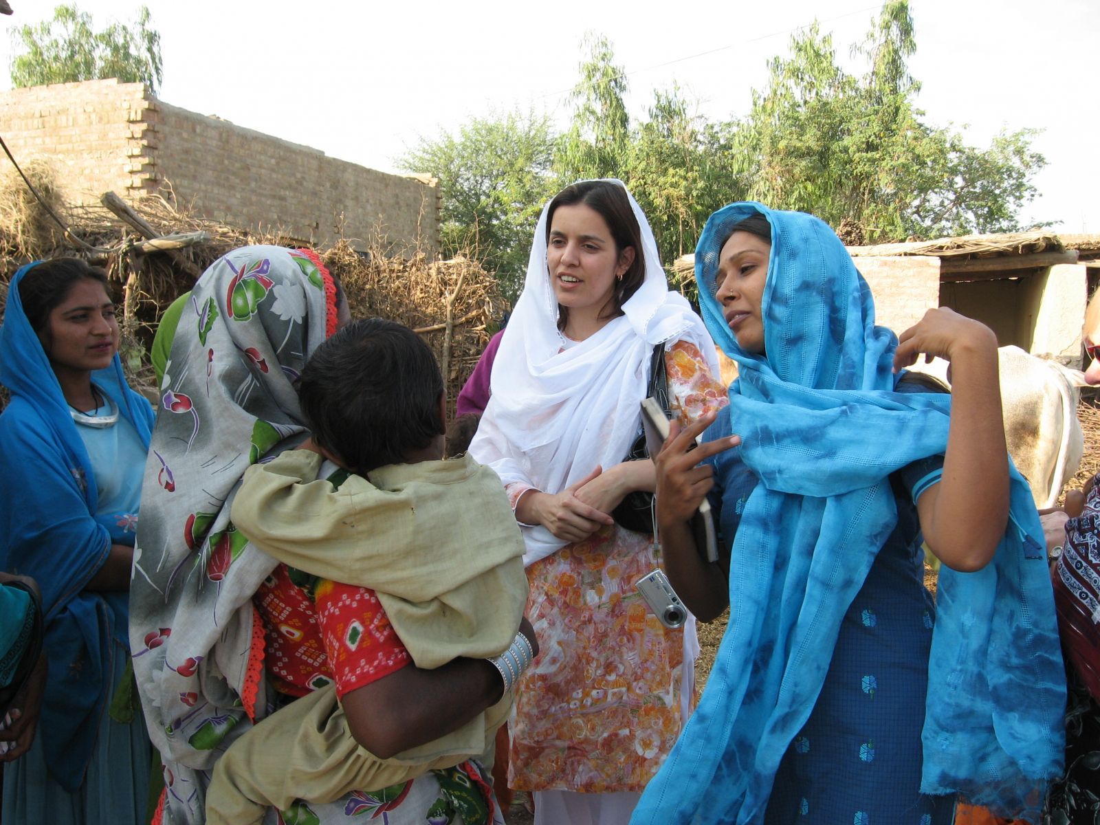 Shama Mall Meeting Women Village
